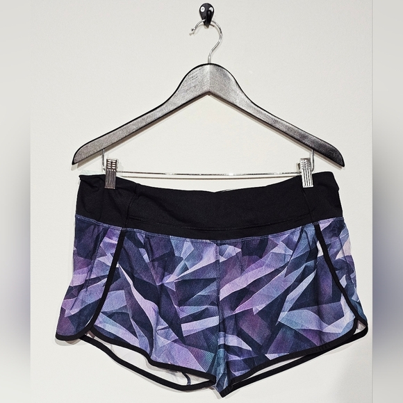 Lululemon Run Times Short *4-way Stretch 4" Pretty Prism Multi / Black Size 10 - Picture 5 of 8